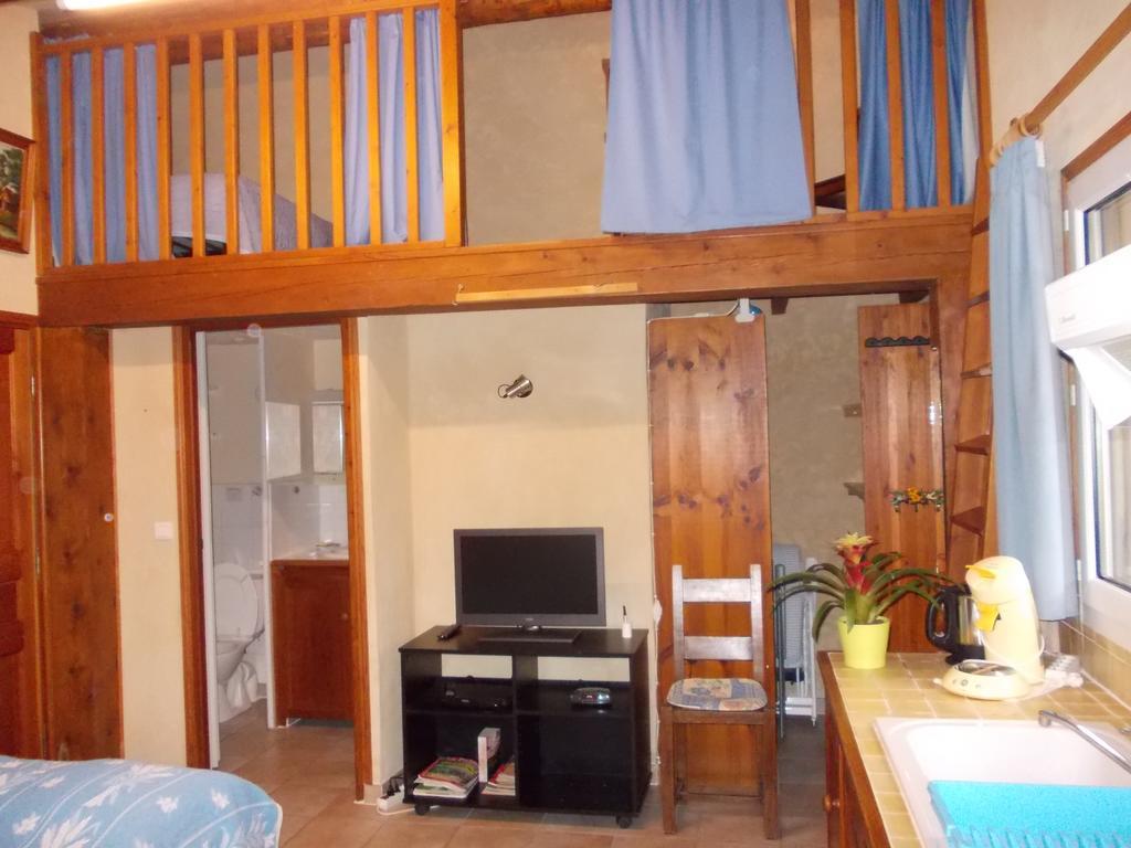 La Bastide Des Raisins Daire Apt Dış mekan fotoğraf